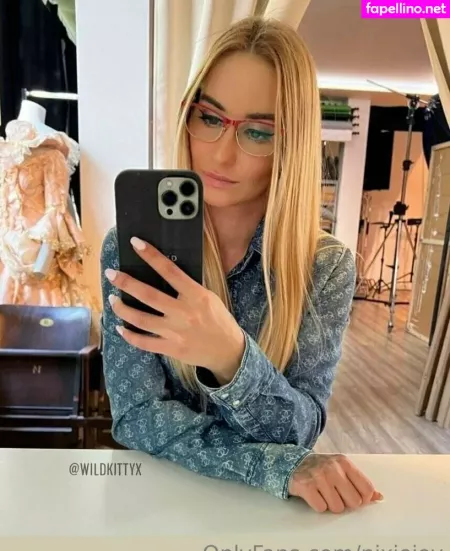 Nixiejoy OnlyFans Thumbnail #rxTVVIwYYQ