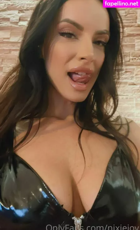 Nixiejoy OnlyFans Thumbnail #uIBEwZ5fex
