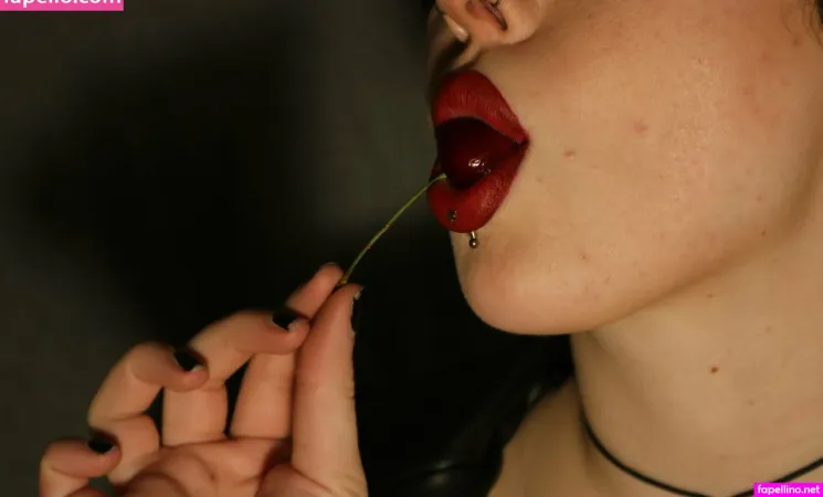 Nixxxysnudes OnlyFans Thumbnail #DnSznwlqYt