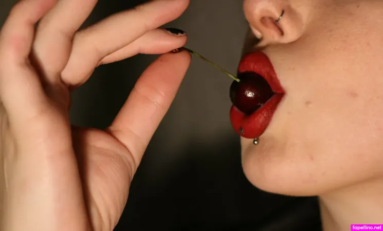 Nixxxysnudes OnlyFans Thumbnail #W2ZAhn1sqG