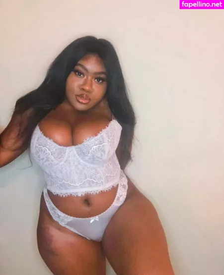 Nizhoni Renee OnlyFans Thumbnail #oMqO0EN1Cw
