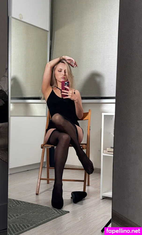 KrisN, kris.uncovered, nikkikris, piypiy32 Nude Leaked OnlyFans Photo #czUMLg0Y4h