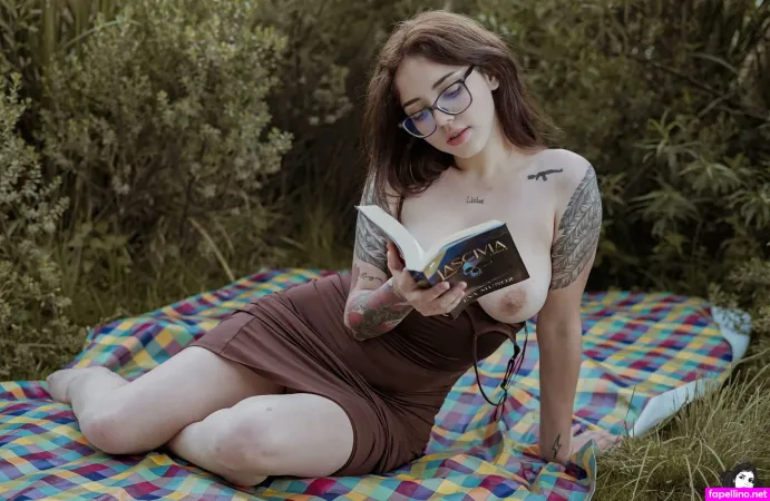 Nneveska OnlyFans Thumbnail #Su948aXzb7