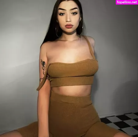 Nnikolvv OnlyFans Thumbnail #Mc2M3W6C9q