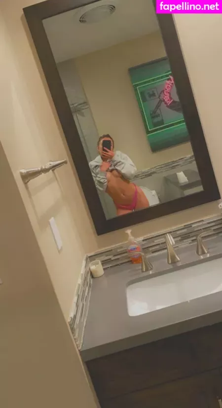 Noah Cyrus OnlyFans Thumbnail #YHwDUW3EcG