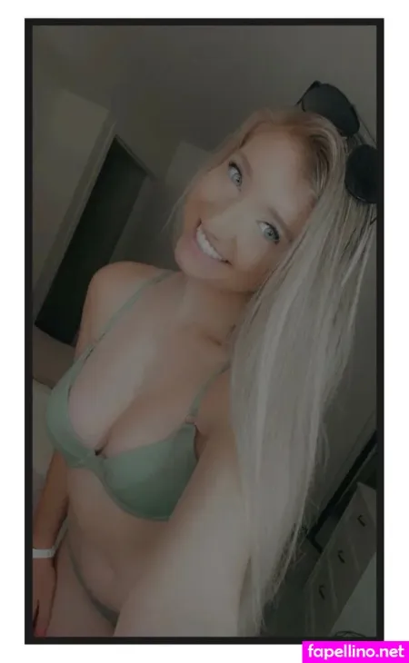Noelle Asker OnlyFans Thumbnail #9exendGwrT