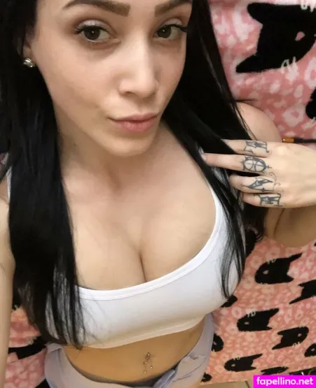 Noelleeaston OnlyFans Thumbnail #0gn9nJU3NB