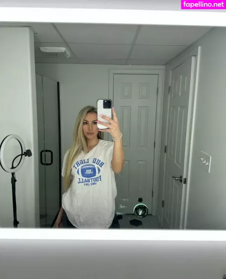 Noelleeexoxo 1 OnlyFans Thumbnail #EEjvylUcD3