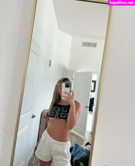 Noelleeexoxo 1 OnlyFans Thumbnail #okpCZIQpHJ