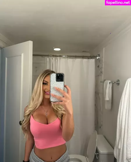 Noelleeexoxo 1 OnlyFans Thumbnail #rVoBerVCb8