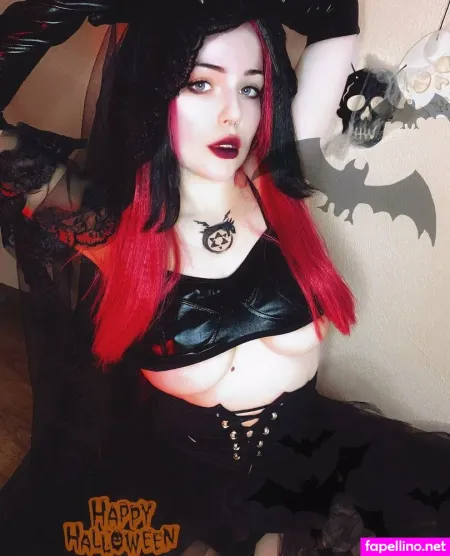 Noellmoore OnlyFans Thumbnail #5xTbU507L2