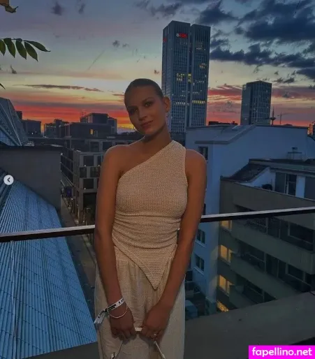 Noemi Peschel OnlyFans Thumbnail #l7CJL8LggJ