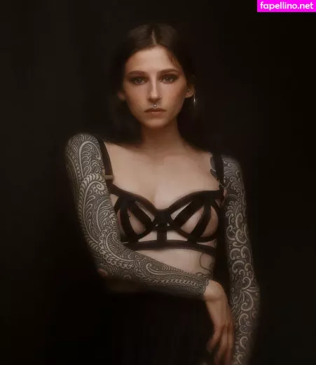 Noemie Doragon OnlyFans Thumbnail #AggwBxqvR8