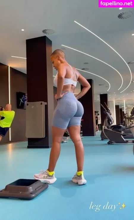 Noemilk OnlyFans Thumbnail #qlZz4vkEYm