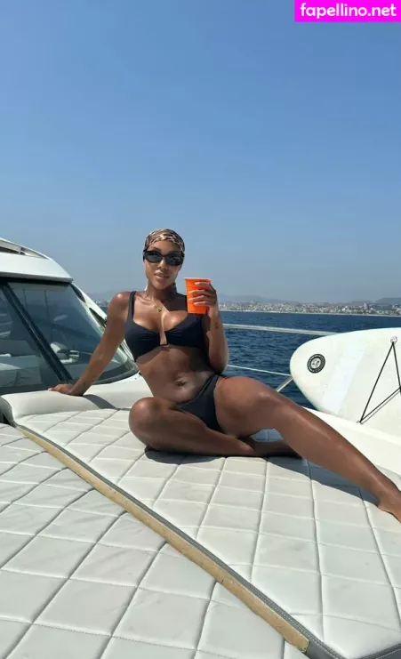 Noemilk OnlyFans Thumbnail #tfRCEy9h0n