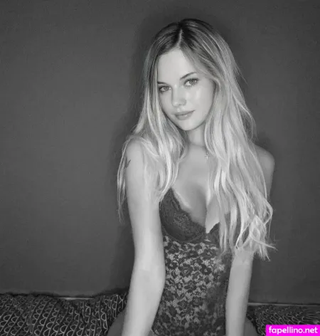 Nolwenn Delmas OnlyFans Thumbnail #rP0IUWK3gv