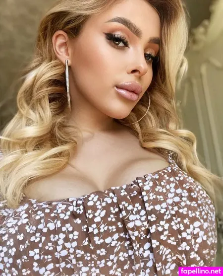 Nomarie M OnlyFans Thumbnail #XOuR13x3V7