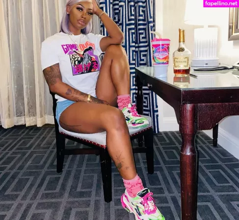 Nonniebaby OnlyFans Thumbnail #ZgC5y0IgEK