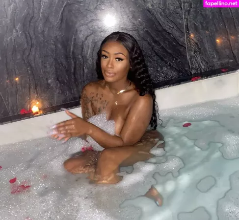 Nonniebaby OnlyFans Thumbnail #iAzUnHmjrR