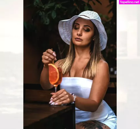 Noorish Ur Perfection OnlyFans Thumbnail #hkGPNrucub