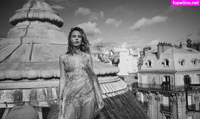 Nora Arnezeder OnlyFans Thumbnail #3u9PoYPx9W