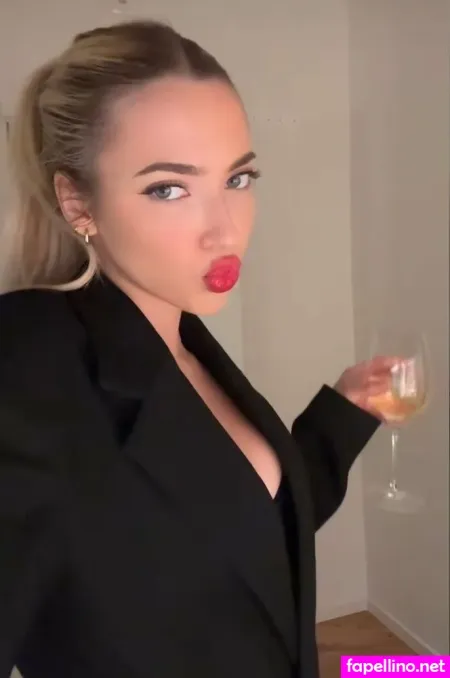 Nora Hedman OnlyFans Thumbnail #MaUoVghGZa