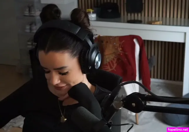 Noraexplorer OnlyFans Thumbnail #hwIrS7mSdq