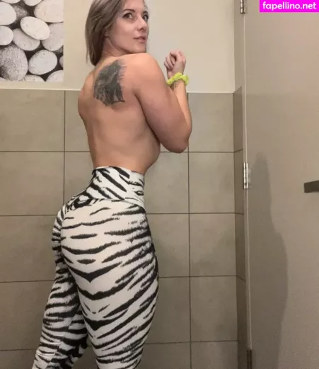 Norwegian Liftinggoddess OnlyFans Thumbnail #q1Y0wz2ejf