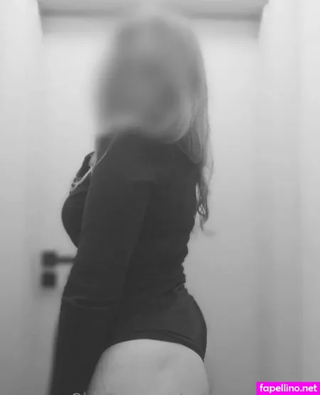 Not So Good Wife OnlyFans Thumbnail #0PhiIqPo9W
