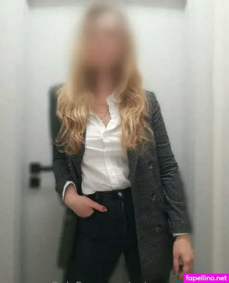 Not So Good Wife OnlyFans Thumbnail #HyRqHjSeVi