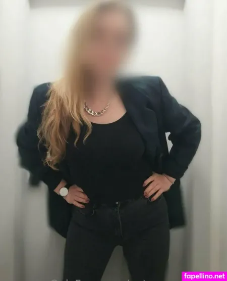 Not So Good Wife OnlyFans Thumbnail #cDwY2Tb0NZ