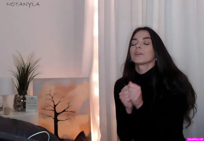 Notanyla OnlyFans Thumbnail #Cin4TUQdRY