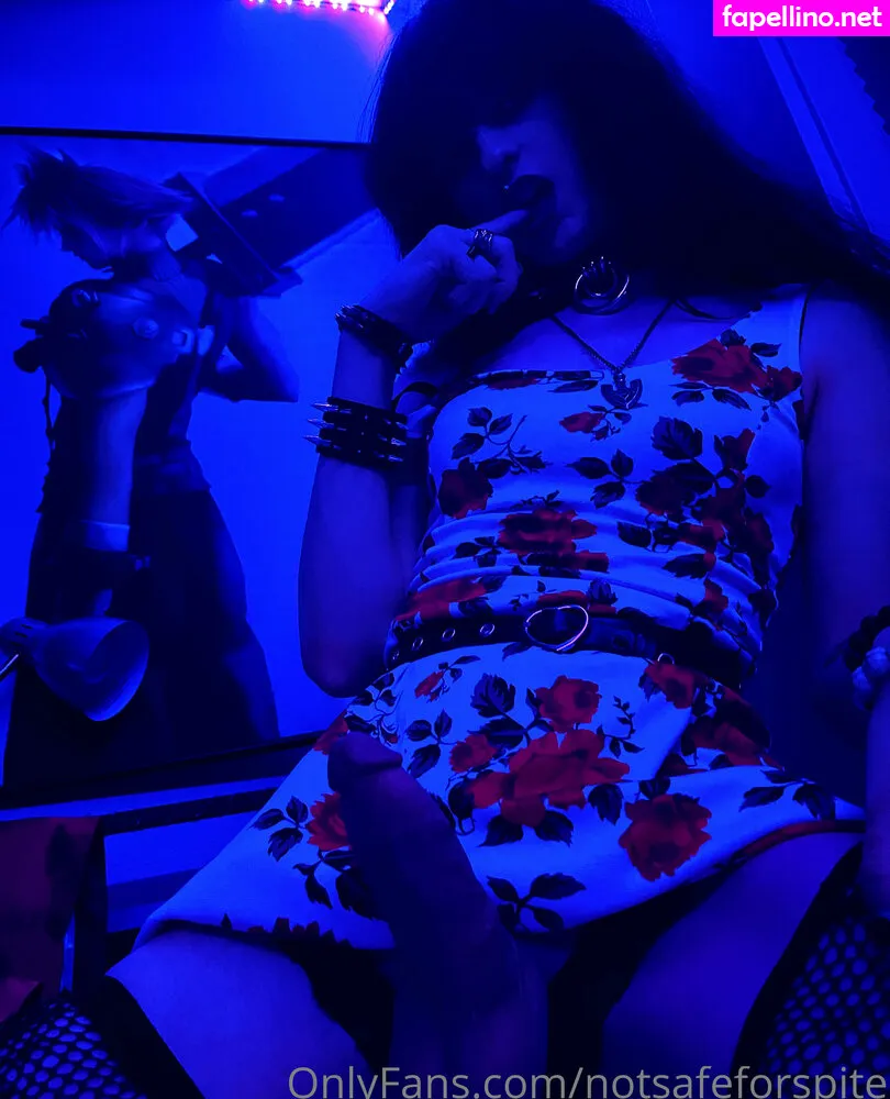 LiquidGoth, notsafeforself, notsafeforspite Nude Leaked OnlyFans Photo #5HT1dN9fpC