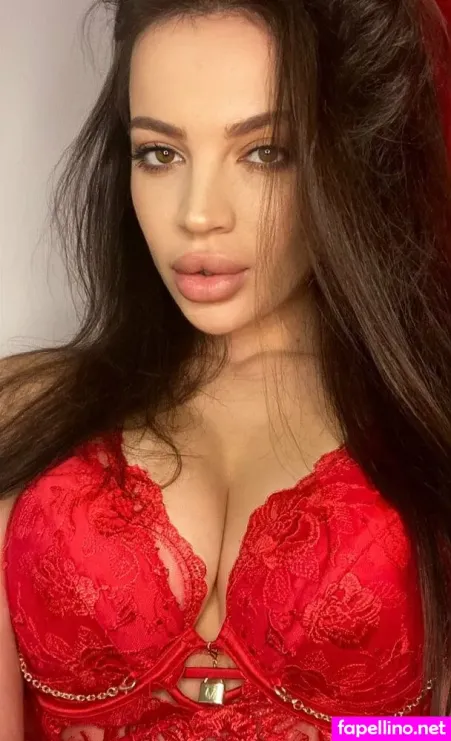 Notyourrina OnlyFans Thumbnail #xkkWOuVPxq