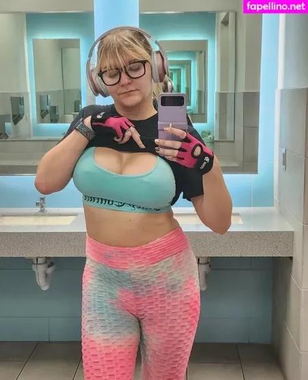 Nova Kyra OnlyFans Thumbnail #O1tDGak43n