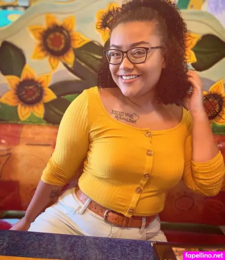 Nova Nicole OnlyFans Thumbnail #GnOehen3xO