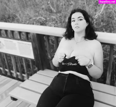 Nova Reilly OnlyFans Thumbnail #w4IvEoNizn