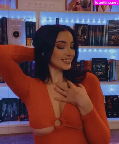 Novaleesi OnlyFans Thumbnail #kkr7FISaWZ