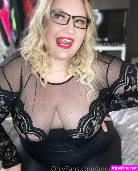 Novaskyeefree OnlyFans Thumbnail #UiwCBJ2jS6