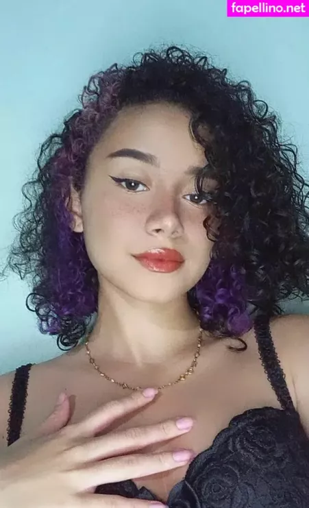 Novinhas Com Peitos Pequenos OnlyFans Thumbnail #9spPyTDdXS