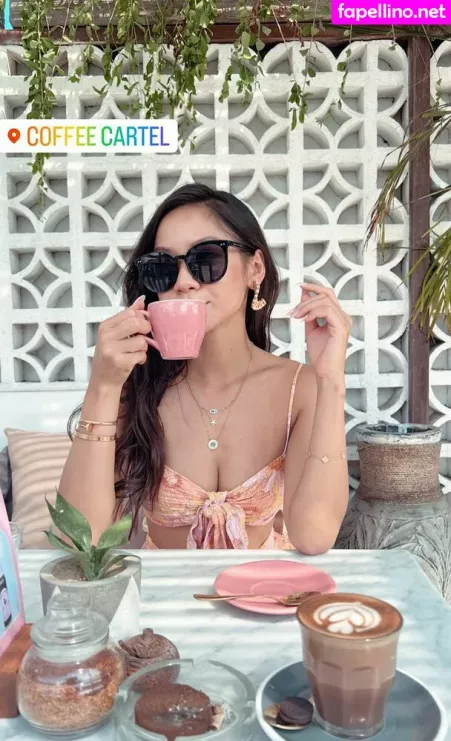 Novita Lam OnlyFans Thumbnail #BeqrnEsOr9