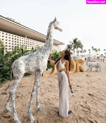 Novita Lam OnlyFans Thumbnail #ITOMjdomM9