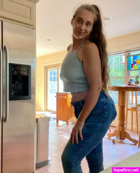 Novva19noxx OnlyFans Thumbnail #1NIXZSPNCj