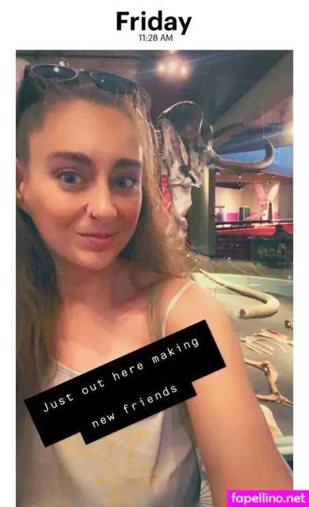 Novva19noxx OnlyFans Thumbnail #uNFd0fYGOK