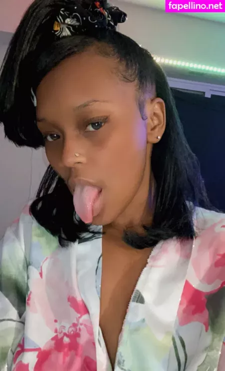 Nsaneee OnlyFans Thumbnail #cWL2YWViTf