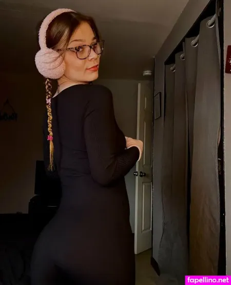 Nsfw Chloe OnlyFans Thumbnail #BIXwBxyVb3