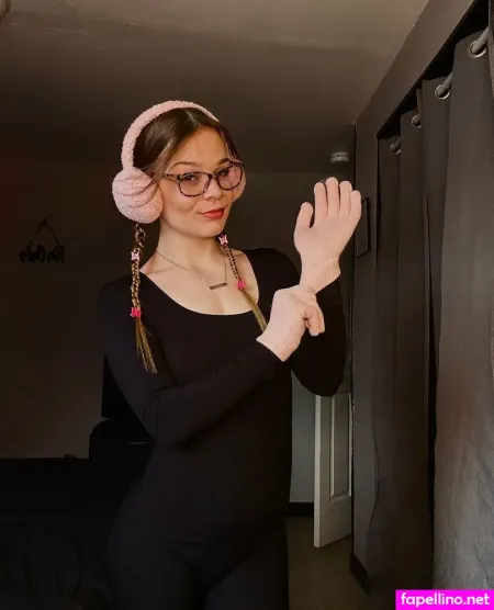 Nsfw Chloe OnlyFans Thumbnail #YR39YKpfEr