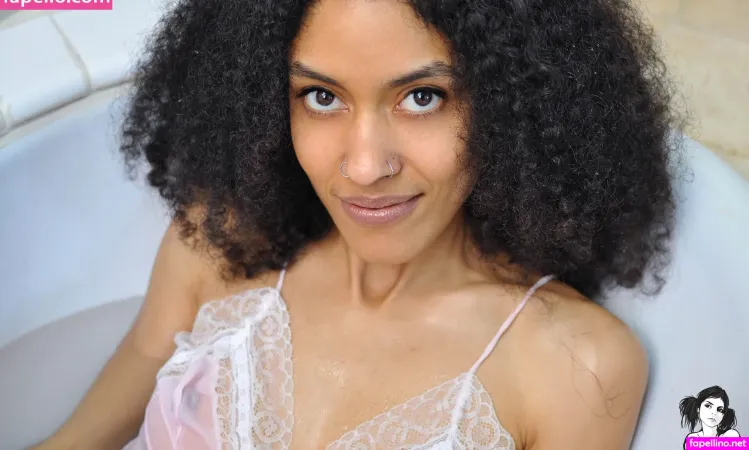 Nubia Sg OnlyFans Thumbnail #4lmWuw2go4