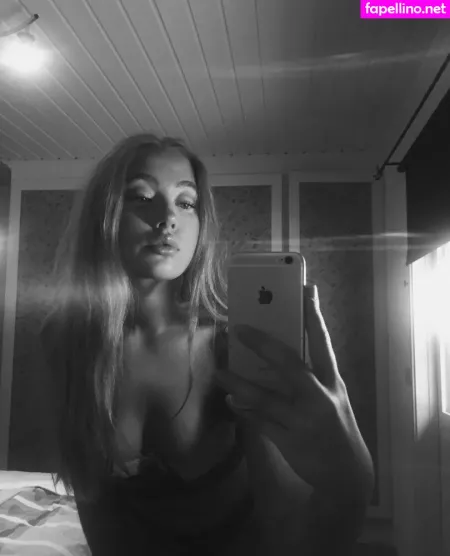 Number One Maid OnlyFans Thumbnail #XxHtKNRfZI