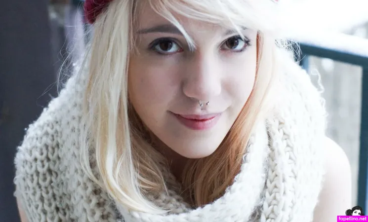 Nur Sg OnlyFans Thumbnail #ygF46eNq17